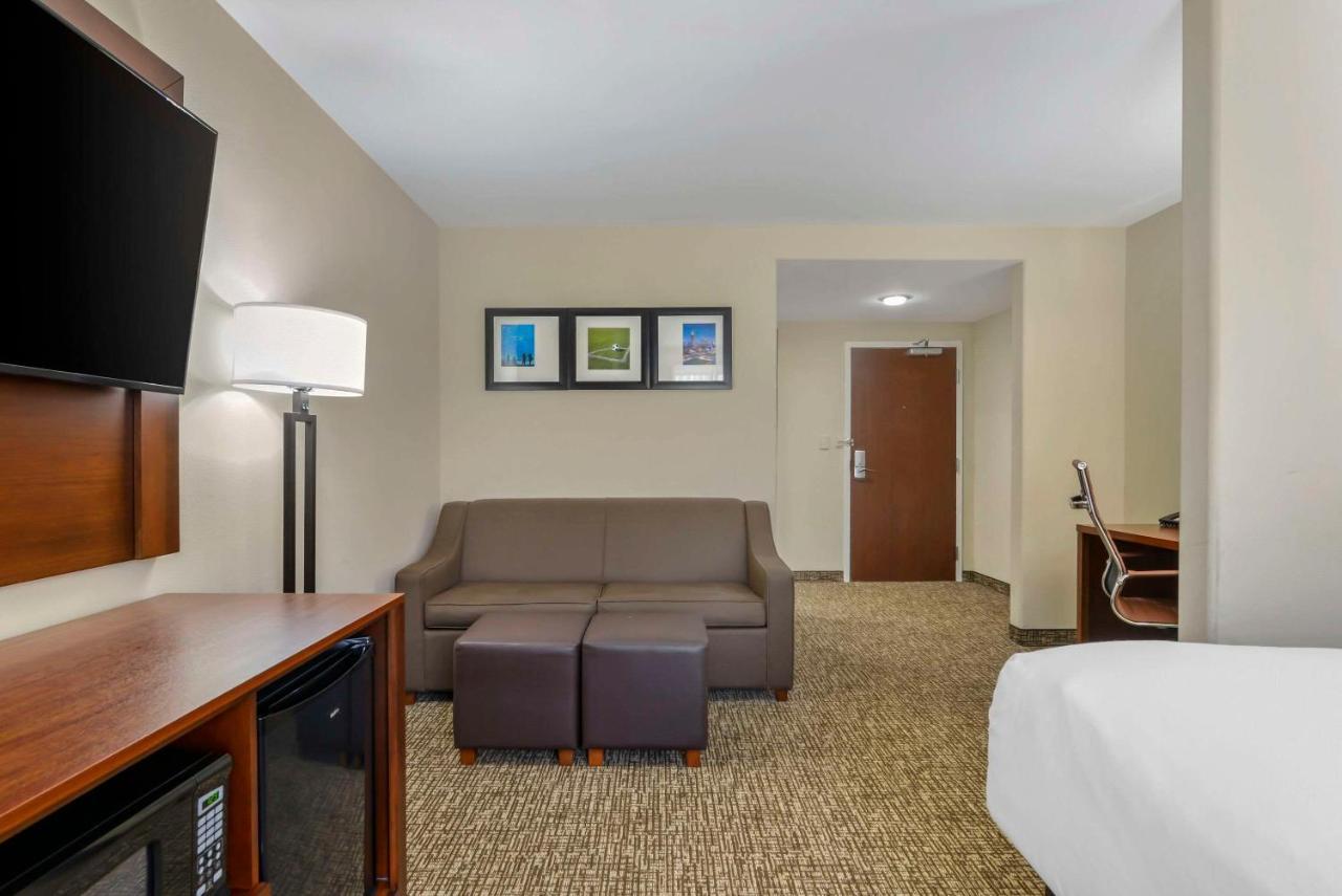 Comfort Suites At Kennesaw State University Bagian luar foto