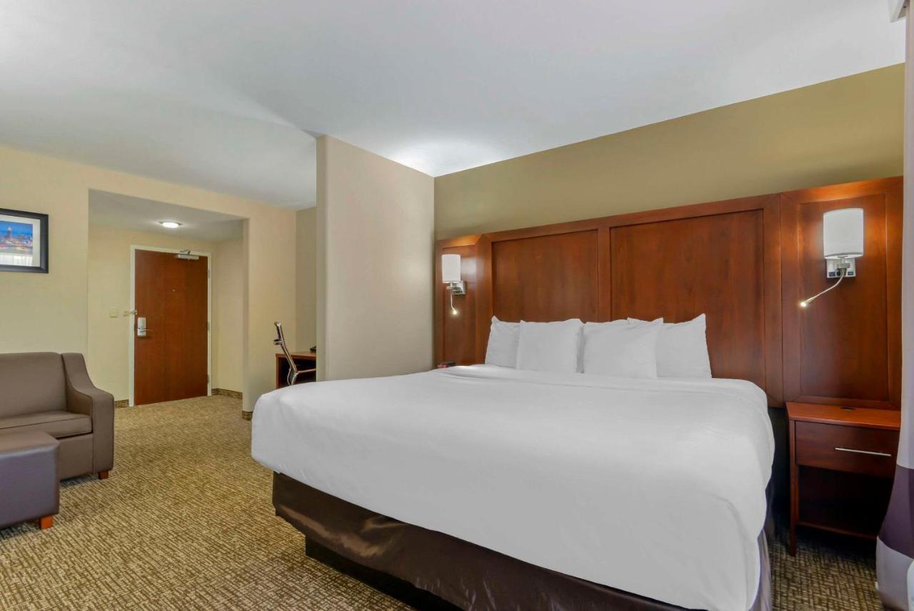 Comfort Suites At Kennesaw State University Bagian luar foto
