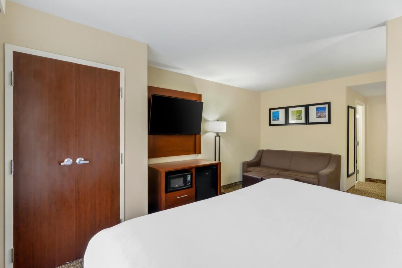 Comfort Suites At Kennesaw State University Bagian luar foto