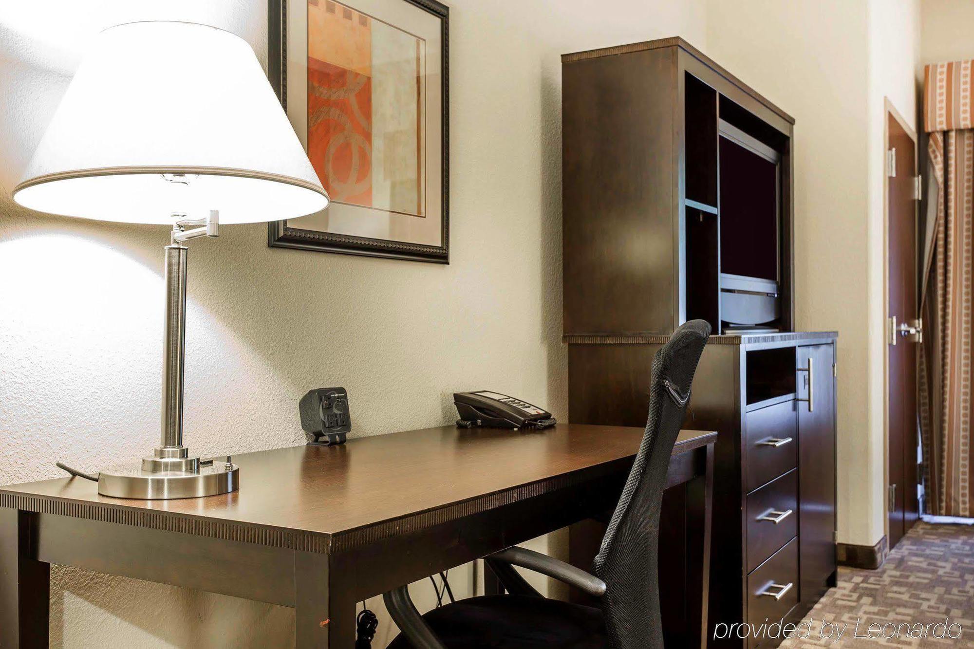 Comfort Suites At Kennesaw State University Bagian luar foto