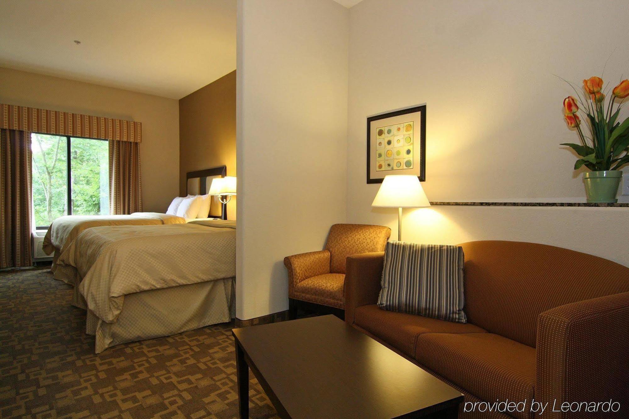 Comfort Suites At Kennesaw State University Bagian luar foto